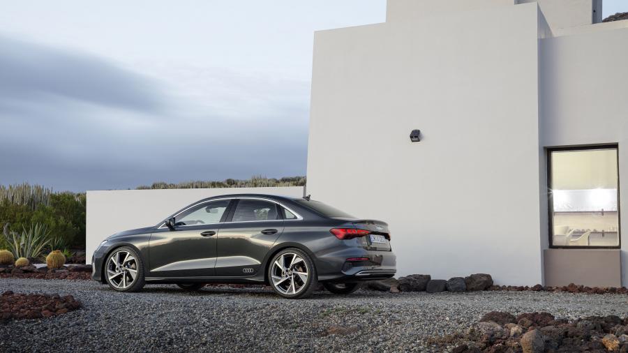  Audi A3 Sedan 35 TFSI 2020 года  (WW) (фото 10 из 50)